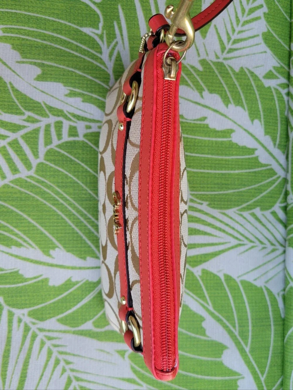 Coach Gallery Signature Medium Canvas Wristlet in Khaki/Presimmons or Tan/Orange